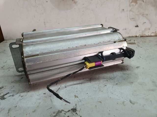 bontott VW GOLF IV Utasoldali Légzsák