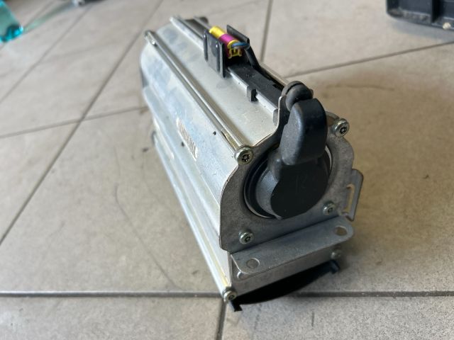 bontott VW GOLF IV Utasoldali Légzsák