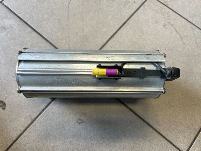 bontott VW GOLF IV Utasoldali Légzsák