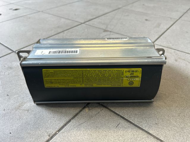 bontott VW GOLF IV Utasoldali Légzsák