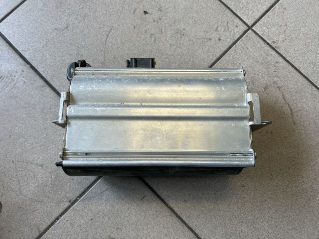 bontott VW GOLF IV Utasoldali Légzsák