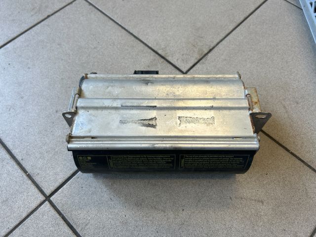 bontott VW GOLF IV Utasoldali Légzsák