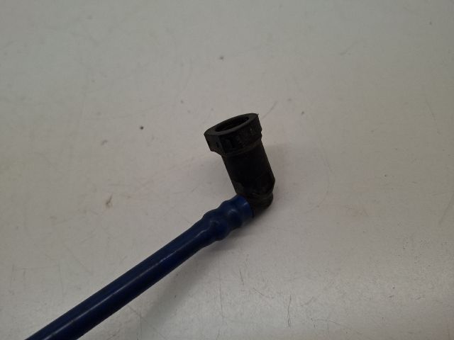 bontott VW GOLF IV Üzemanyagcső