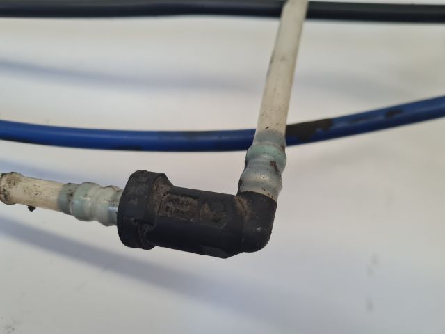 bontott VW GOLF IV Üzemanyagcső