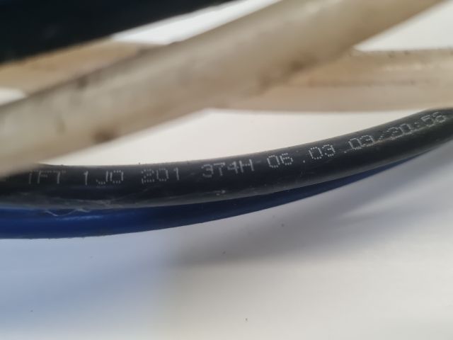 bontott VW GOLF IV Üzemanyagcső