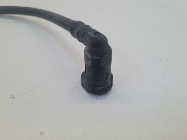 bontott VW GOLF IV Üzemanyagcső