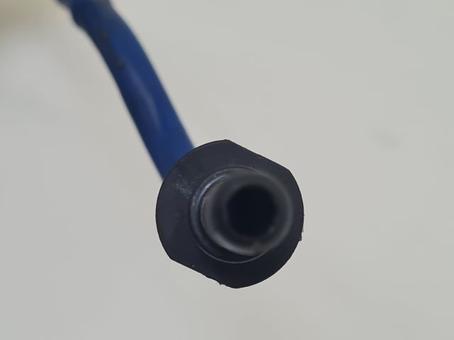 bontott VW GOLF IV Üzemanyagcső