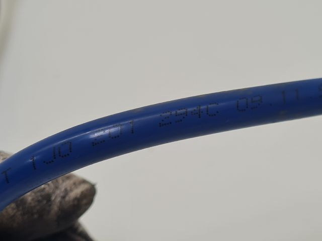 bontott VW GOLF IV Üzemanyagcső