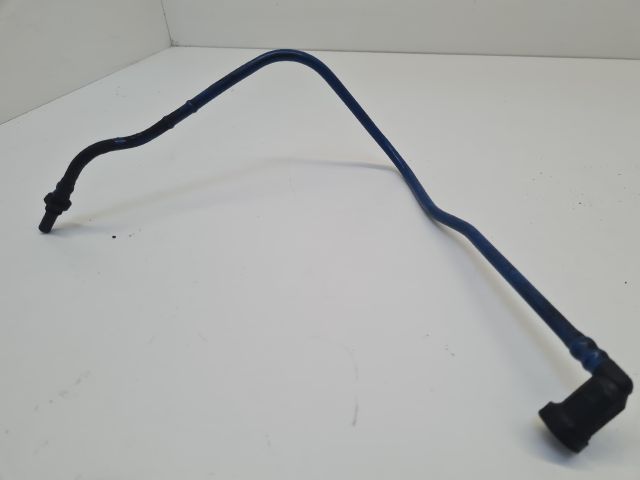 bontott VW GOLF IV Üzemanyagcső