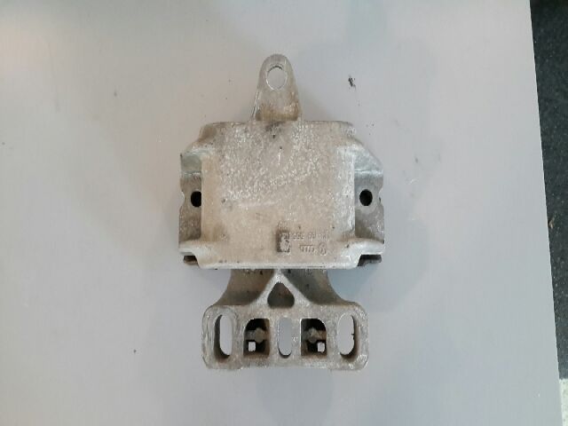 bontott VW GOLF IV Váltó Tartó Bak (Pozíciófüggetlen)