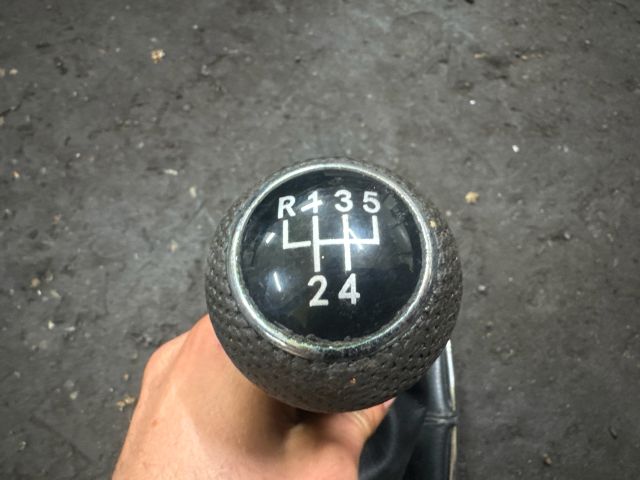 bontott VW GOLF IV Váltógomb