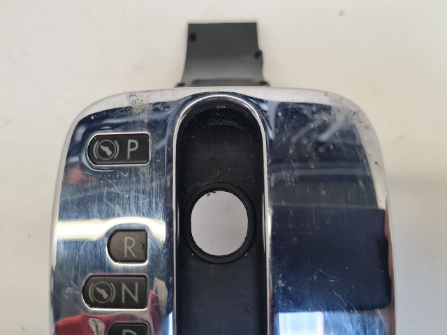 bontott VW GOLF IV Váltókar Keret