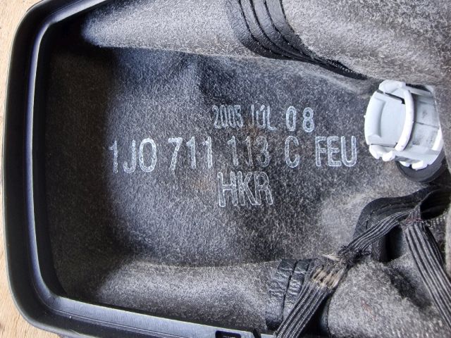 bontott VW GOLF IV Váltószoknya