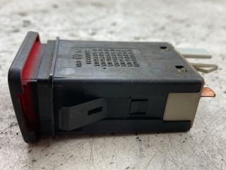 bontott VW GOLF IV Vészvillogó Kapcsoló