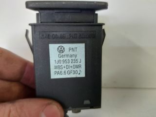 bontott VW GOLF IV Vészvillogó Kapcsoló
