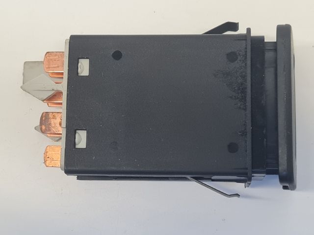 bontott VW GOLF IV Vészvillogó Kapcsoló