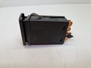 bontott VW GOLF IV Vészvillogó Kapcsoló