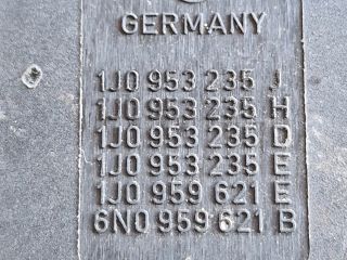 bontott VW GOLF IV Vészvillogó Kapcsoló