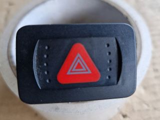 bontott VW GOLF IV Vészvillogó Kapcsoló
