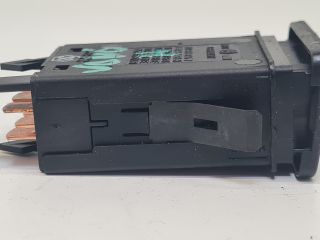 bontott VW GOLF IV Vészvillogó Kapcsoló