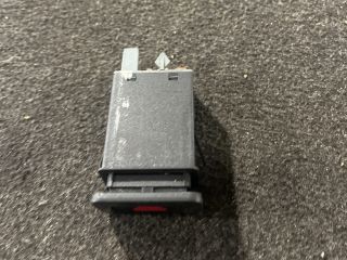 bontott VW GOLF IV Vészvillogó Kapcsoló