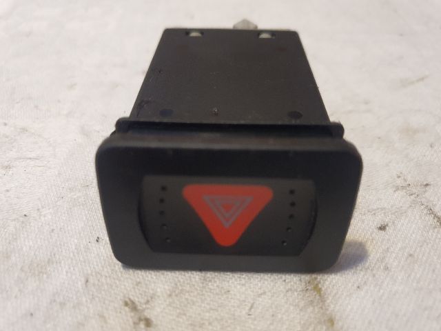 bontott VW GOLF IV Vészvillogó Kapcsoló