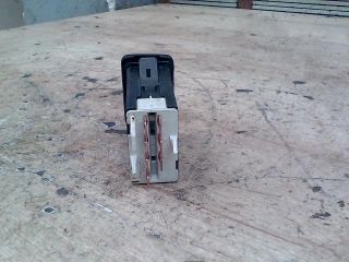 bontott VW GOLF IV Vészvillogó Kapcsoló