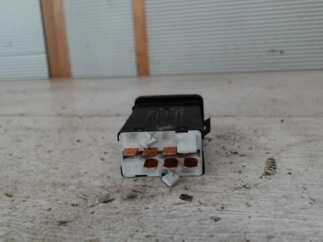 bontott VW GOLF IV Vészvillogó Kapcsoló