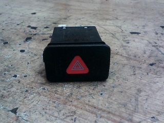 bontott VW GOLF IV Vészvillogó Kapcsoló