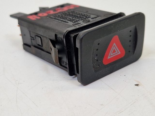 bontott VW GOLF IV Vészvillogó Kapcsoló