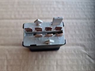 bontott VW GOLF IV Vészvillogó Kapcsoló