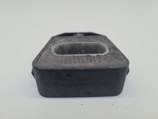 bontott VW GOLF IV Vízhűtő Radiátor Tartó