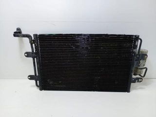 bontott VW GOLF IV Vízhűtő Radiátor Tartó