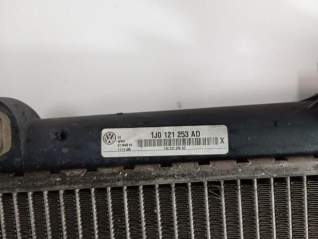 bontott VW GOLF IV Vízhűtő Radiátor Tartó