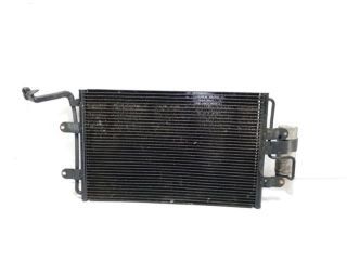 bontott VW GOLF IV Vízhűtő Radiátor Tartó