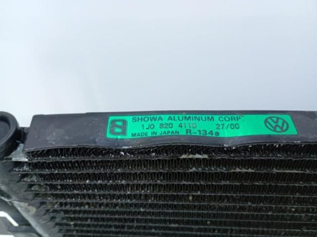 bontott VW GOLF IV Vízhűtő Radiátor Tartó