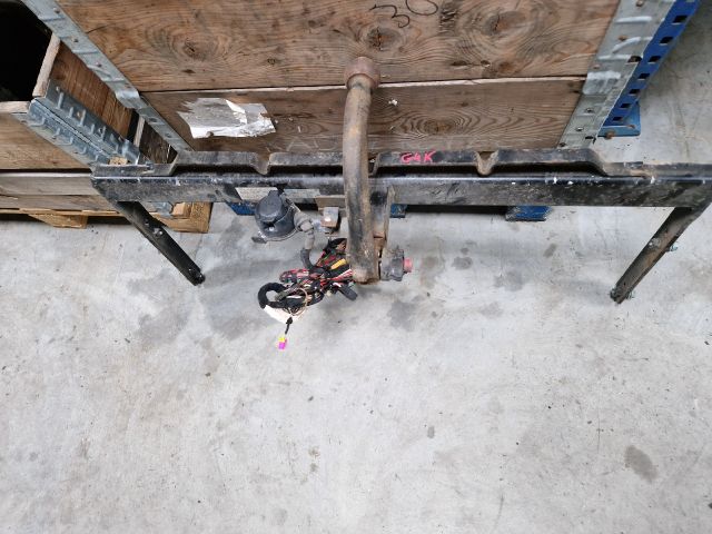 bontott VW GOLF IV Vonóhorog