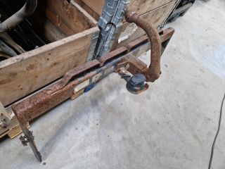 bontott VW GOLF IV Vonóhorog