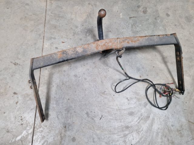 bontott VW GOLF IV Vonóhorog