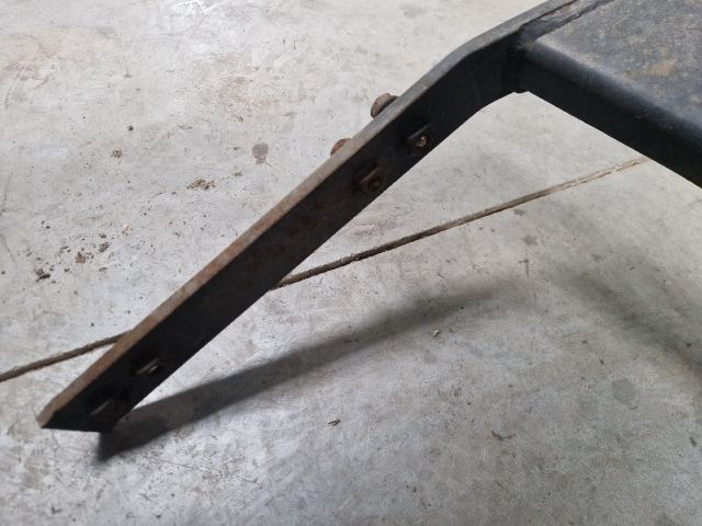 bontott VW GOLF IV Vonóhorog