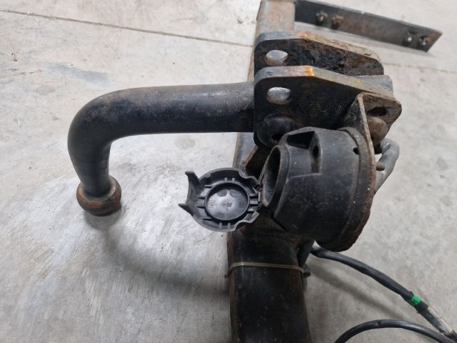 bontott VW GOLF IV Vonóhorog