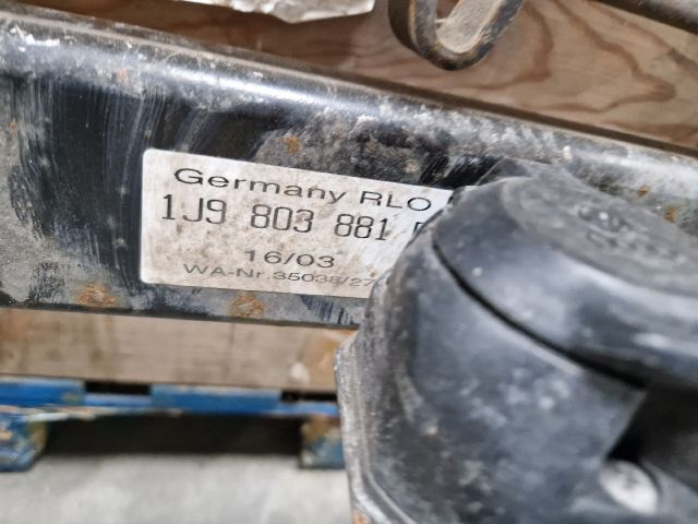 bontott VW GOLF IV Vonóhorog