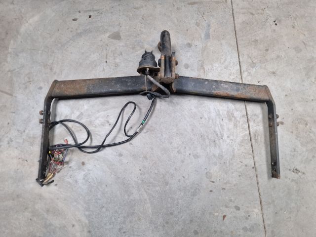 bontott VW GOLF IV Vonóhorog