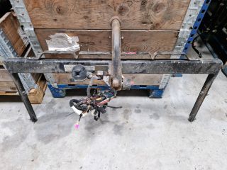 bontott VW GOLF IV Vonóhorog