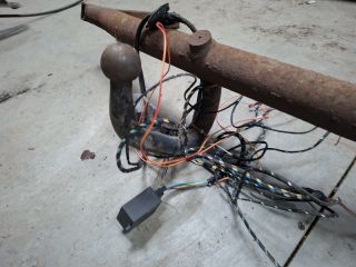 bontott VW GOLF IV Vonóhorog