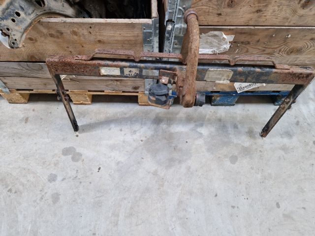 bontott VW GOLF IV Vonóhorog