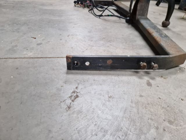 bontott VW GOLF IV Vonóhorog