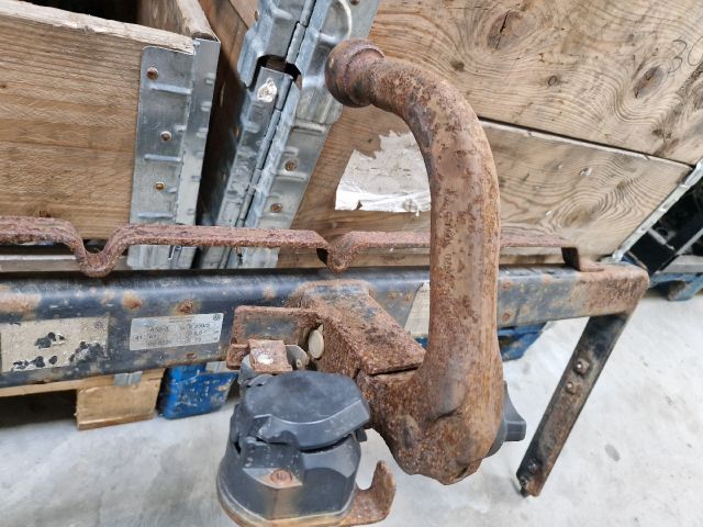 bontott VW GOLF IV Vonóhorog