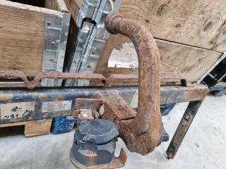 bontott VW GOLF IV Vonóhorog