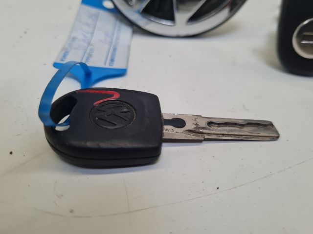 bontott VW GOLF IV Zárbetét Szett